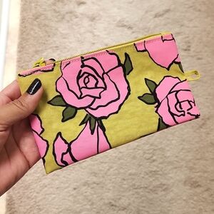 small baggu go pouch